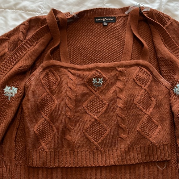 Almost famous cableknit tank and sweater top - Picture 1 of 10